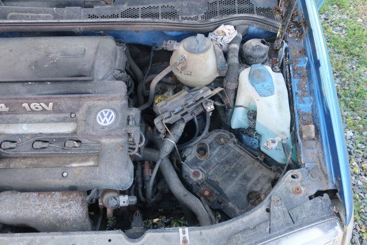 719739-36 Volkswagen Polo 5-door 1.4 Manual, 75hp, 2001 [renovation object]