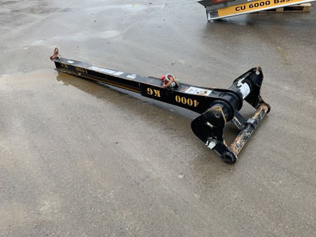 824337-4 Crane arm Manitou MT 1840