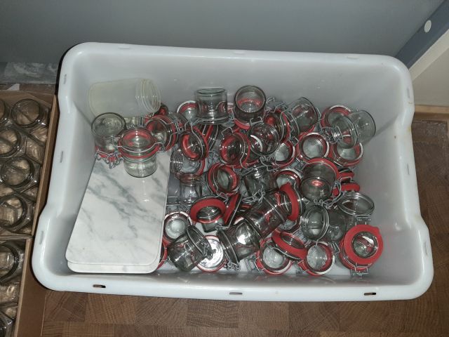 745926-4 Collection of serving trays, wine glasses, glass jars etc.