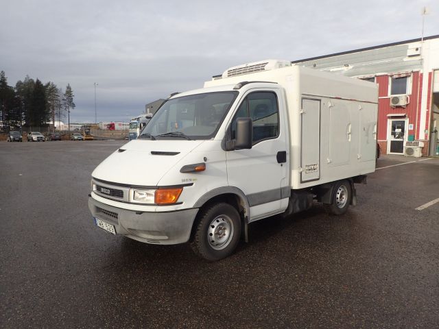752014-1 Iveco Daily 35S12 Fridge / Freezer car