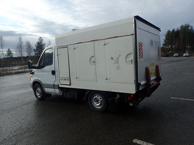 752014-3 Iveco Daily 35S12 Fridge / Freezer car