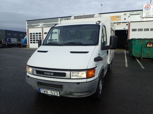752014-9 Iveco Daily 35S12 Fridge / Freezer car