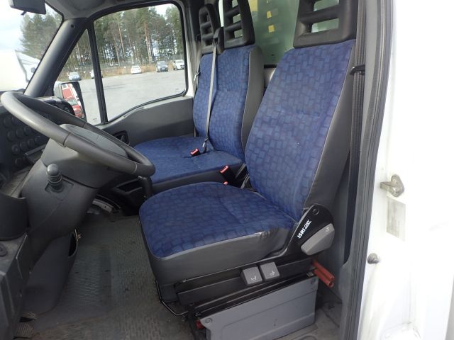 752014-11 Iveco Daily 35S12 Fridge / Freezer car