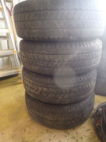 752014-32 Iveco Daily 35S12 Fridge / Freezer car