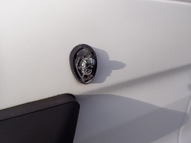 752014-34 Iveco Daily 35S12 Fridge / Freezer car