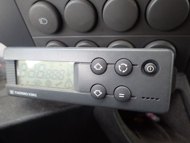 752014-36 Iveco Daily 35S12 Fridge / Freezer car