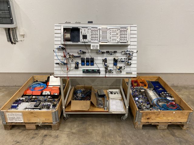 841569-1 Festo Training station in pneumatics