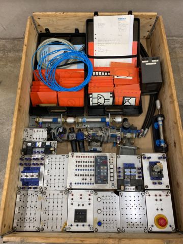 841569-6 Festo Training station in pneumatics