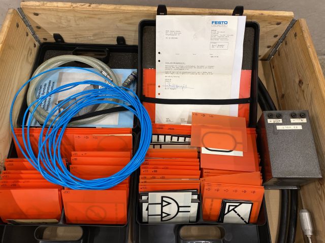 841569-9 Festo Training station in pneumatics