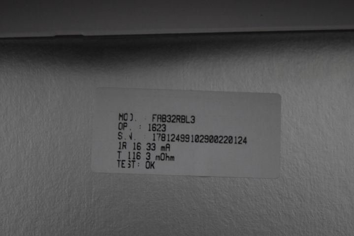 683119-8 Fridge / freezer from SMEG FAB32RBL3