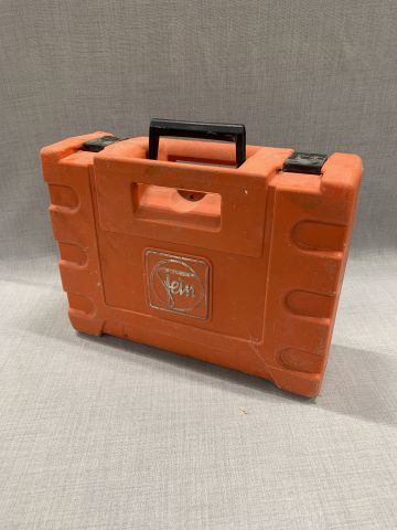 844581-2 Multi-tool Fine FMT250Q