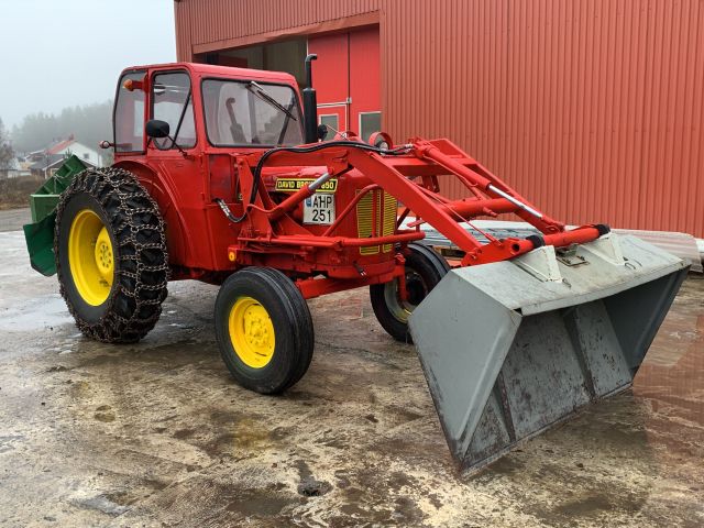 809600-1 Veteran tractor with front loader and snow thrower David Brown 880 -1964