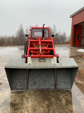 809600-2 Veteran tractor with front loader and snow thrower David Brown 880 -1964