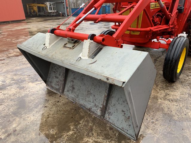 809600-11 Veteran tractor with front loader and snow thrower David Brown 880 -1964