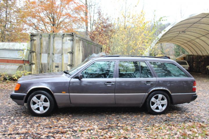 830118-2 Mercedes-Benz 200 TE, 1993, 134 hp