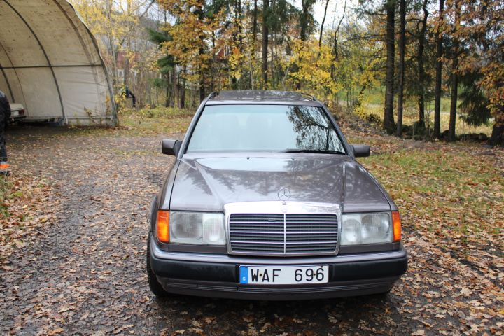 830118-5 Mercedes-Benz 200 TE, 1993, 134 hp