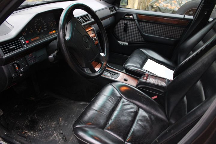 830118-11 Mercedes-Benz 200 TE, 1993, 134 hp