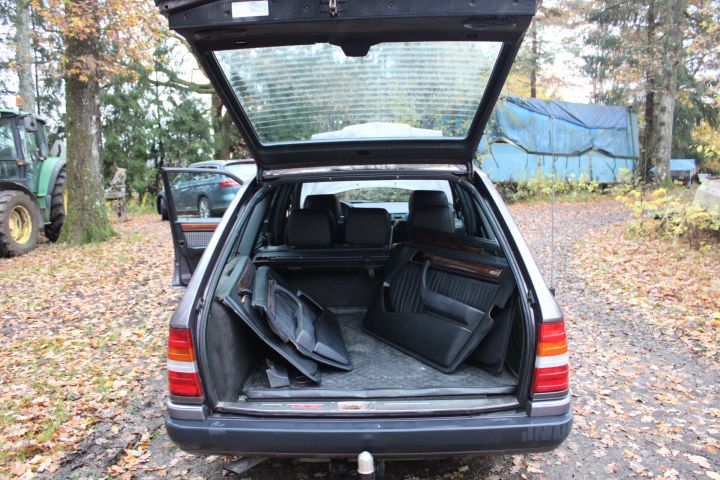 830118-20 Mercedes-Benz 200 TE, 1993, 134 hp
