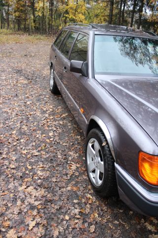 830118-30 Mercedes-Benz 200 TE, 1993, 134 hp