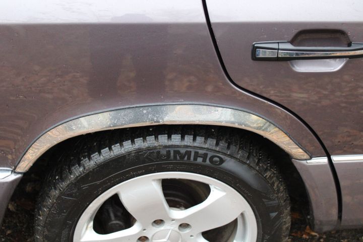 830118-34 Mercedes-Benz 200 TE, 1993, 134 hp