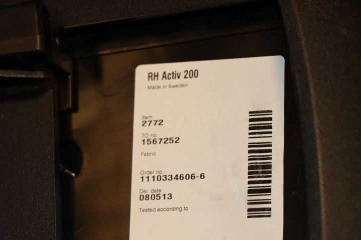 787794-5 Chair RH Activ 200 high seat height