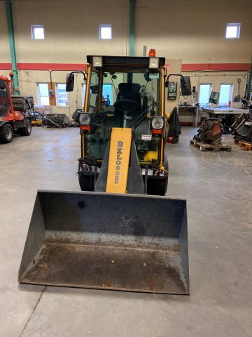 827946-3 Redskapsbärare Belos Transpro 4560 (-2010) med tillbehör