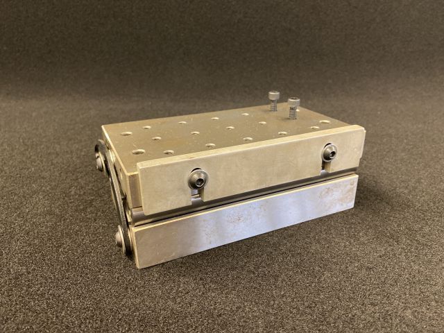 845711-3 Sinus shelf