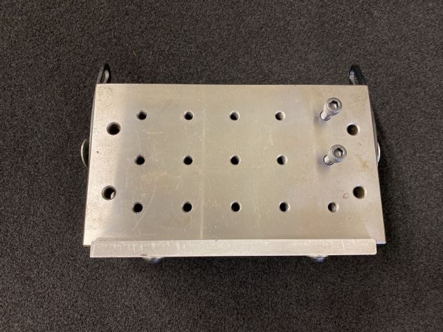 845711-4 Sinus shelf