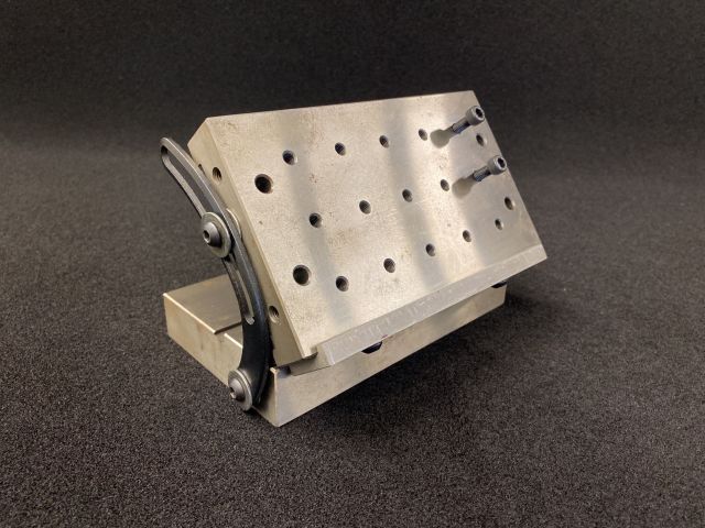 845711-1 Sinus shelf