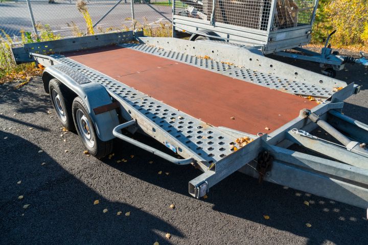 846061-3 THULE AT1500B, 2007