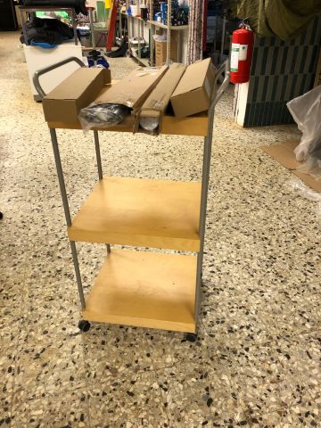 830832-11 Utförsäljning butiksinredning Multioutlet