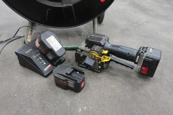 833034-2 Signode belt reel with Fromm tensioner