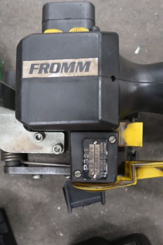 833034-6 Signode belt reel with Fromm tensioner