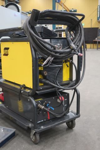 833045-4 TIG welder, ESAB Tig 3000i AC / DC, with cooling unit CoolMidi 1800