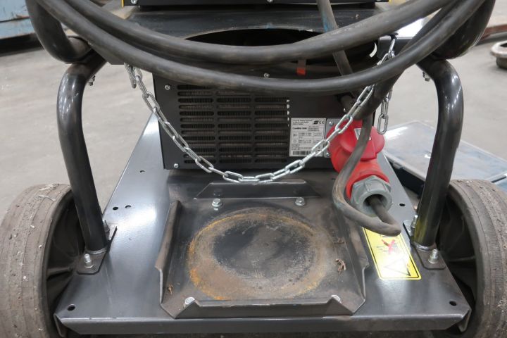 833045-15 TIG welder, ESAB Tig 3000i AC / DC, with cooling unit CoolMidi 1800