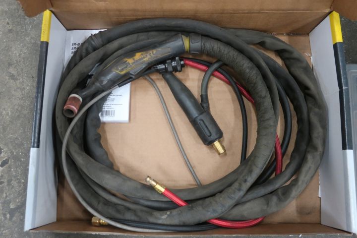 833045-18 TIG welder, ESAB Tig 3000i AC / DC, with cooling unit CoolMidi 1800