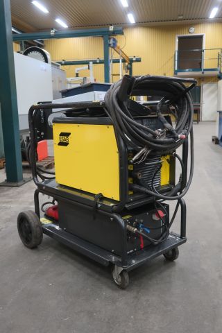 833045-21 TIG welder, ESAB Tig 3000i AC / DC, with cooling unit CoolMidi 1800