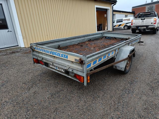 825796-3 FÅGELSTA-SLÄPET II D 100 -1993 Reg: PFH439