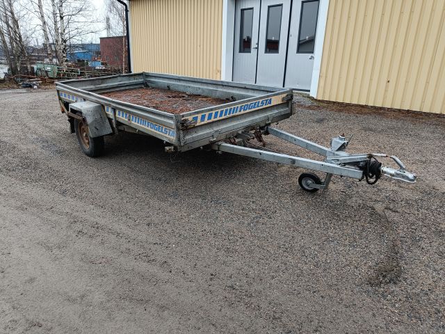 825796-1 FÅGELSTA-SLÄPET II D 100 -1993 Reg: PFH439