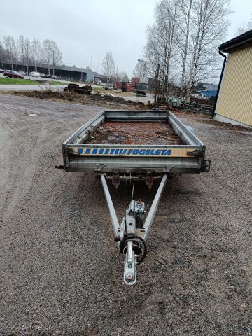 825796-5 FÅGELSTA-SLÄPET II D 100 -1993 Reg: PFH439