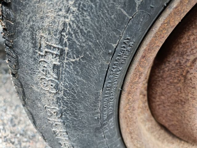 825796-9 FÅGELSTA-SLÄPET II D 100 -1993 Reg: PFH439