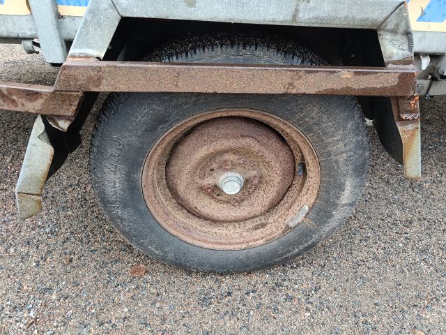 825796-13 FÅGELSTA-SLÄPET II D 100 -1993 Reg: PFH439