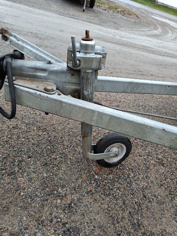 825796-16 FÅGELSTA-SLÄPET II D 100 -1993 Reg: PFH439