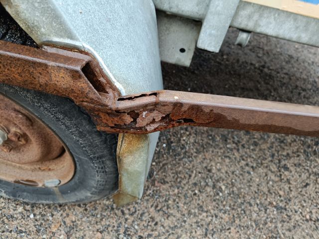 825796-35 FÅGELSTA-SLÄPET II D 100 -1993 Reg: PFH439