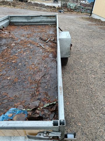 825796-36 FÅGELSTA-SLÄPET II D 100 -1993 Reg: PFH439