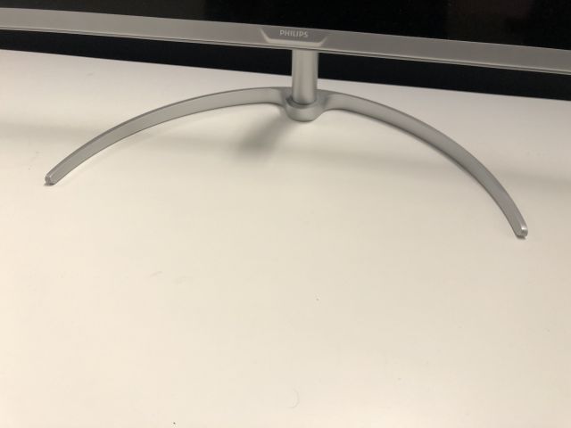 846367-3 Monitor 40 "Philips BDM4037U