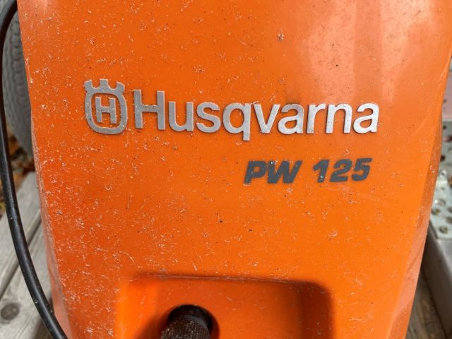 844788-5 High pressure washer and carts Husqvarna PW125