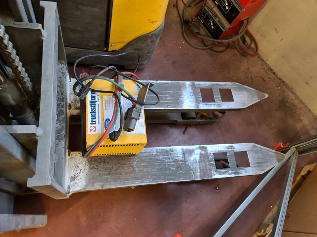 841489-11 Atlet Tempo truck PPF S 120