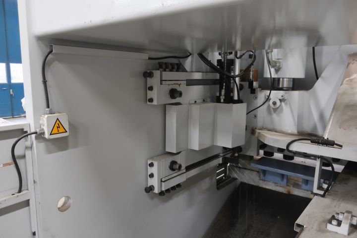 833180-21 Gradsax, ERMAK CNC HVR 3100x16 -2014