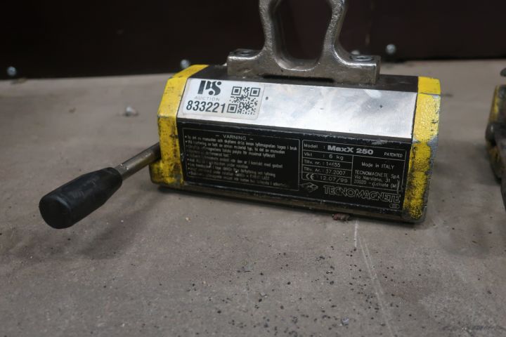 833221-2 2st lyftmagneter, Tecnomagnete maxX 250